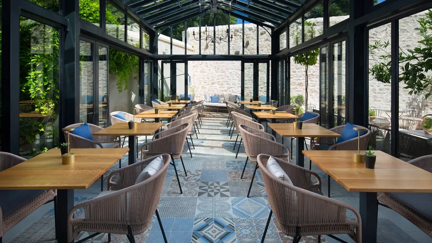 Almayer Art & Heritage Hotel