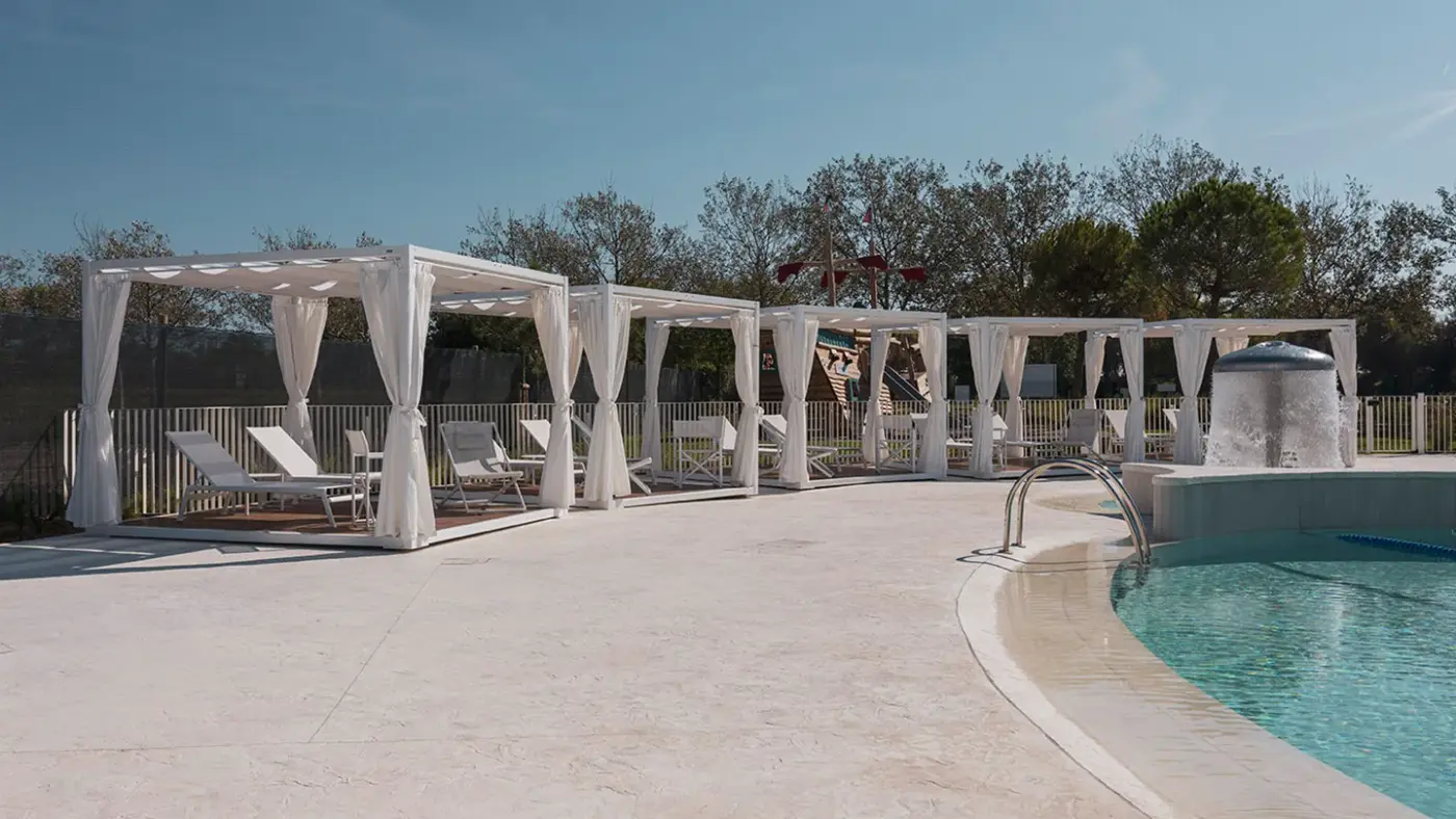 Pareus Beach Resort
